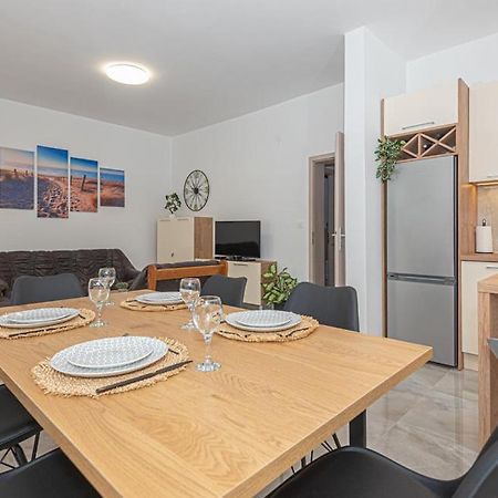 Holiday Home Gveric Водице Екстер'єр фото
