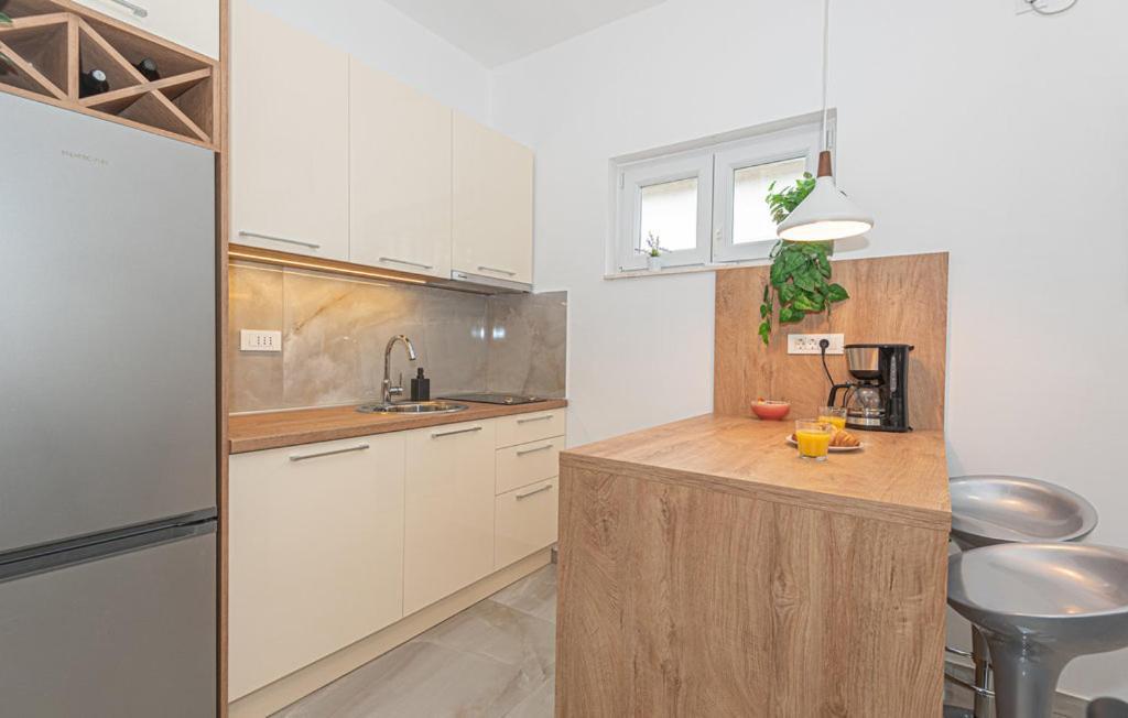 Holiday Home Gveric Водице Екстер'єр фото